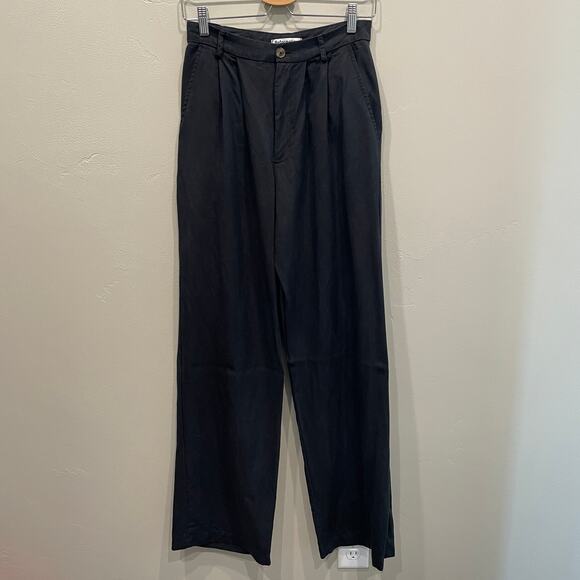 Reformation Mason Wide Leg Pleated Chino Pant in Black - Size: 4 - Picture 1 of 10